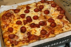 Naked-City-Pizza-Shop-003